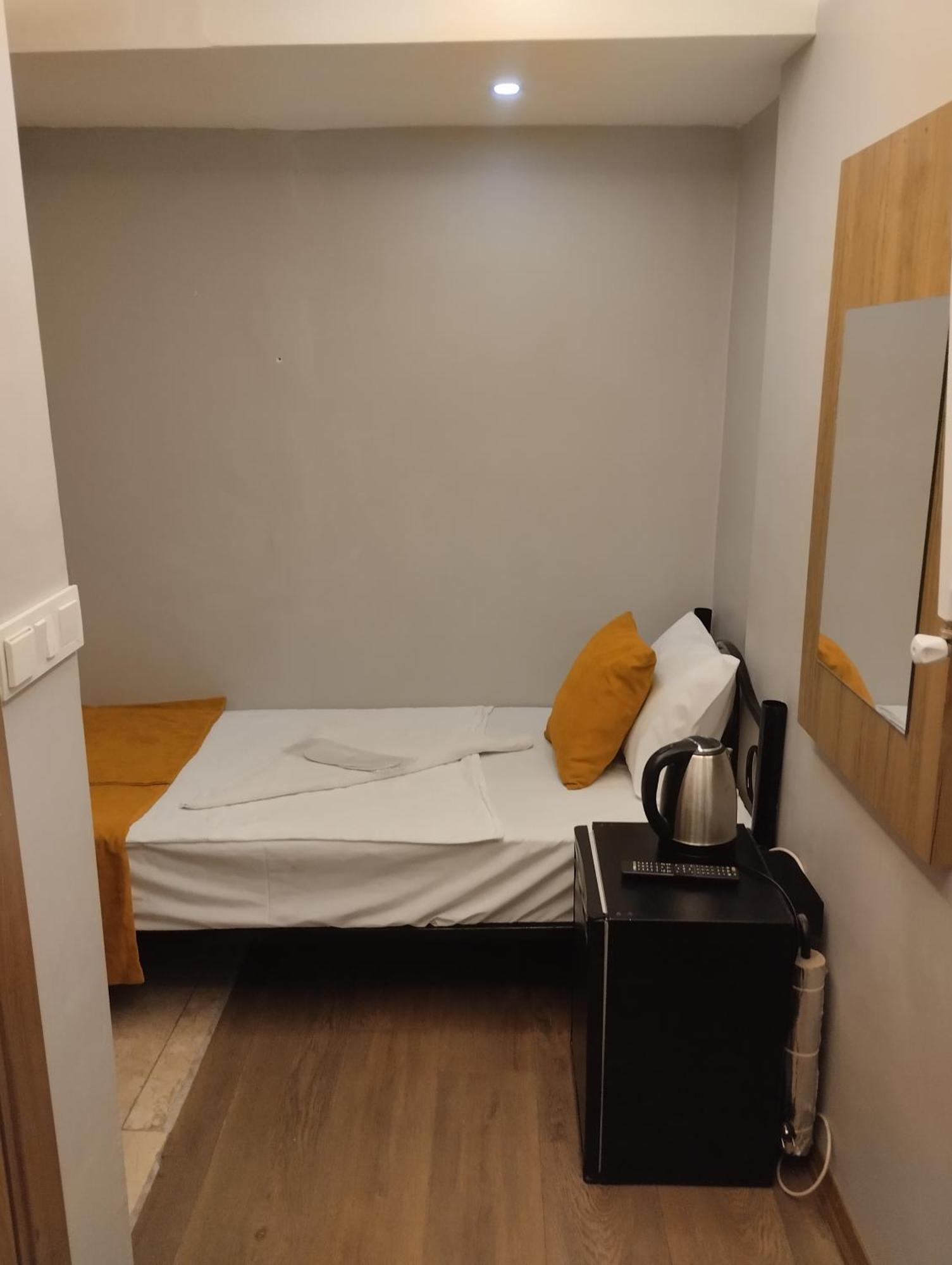 Mr Lion Kumkapi Otel Istanbul Eksteriør billede
